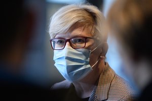 I. Šimonytė pasisakė apie vakcinacijos procesu išsišokusias savivaldybes ir jaunesnių nei 16 metų vaikų skiepijimą