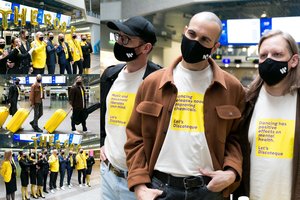 Vilniaus oro uoste į „Euroviziją“ išlydėta grupė „The Roop“: sulaukė netikėto gesto