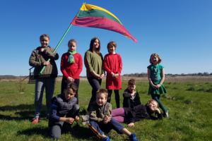 13 vaikų mama V. Sikorskienė dalijasi, kaip keičiasi Lietuvoje požiūris į globą