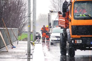 Atnaujintas viadukas išlaikė tik vieną žiemą: vilniečiai jautėsi lyg eidami per lūžtantį ledą