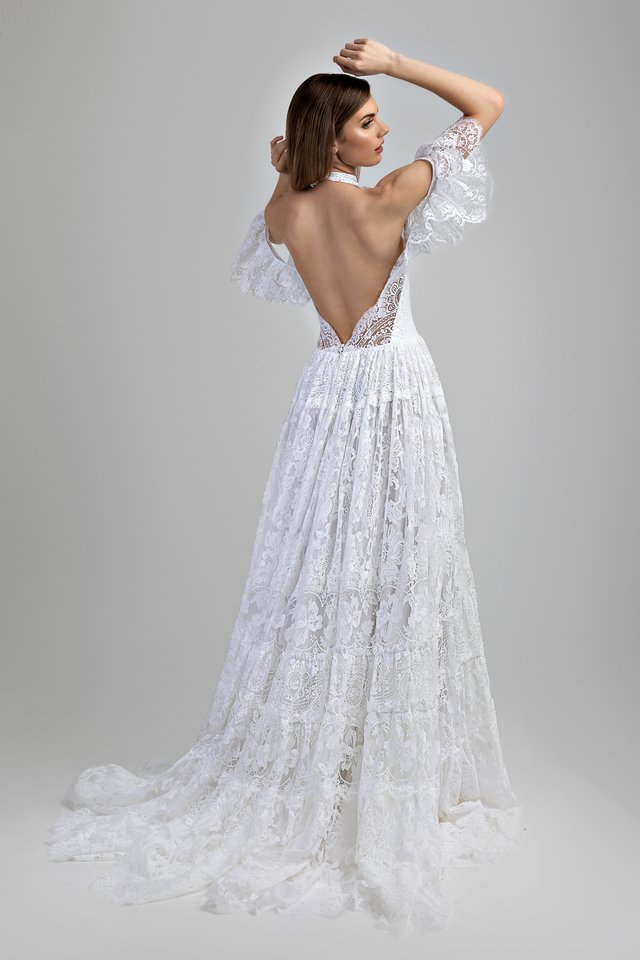  Dizainerės R. Silės tvarios mados suknelių kolekcija – gamtą ir eleganciją mylinčioms nuotakoms.