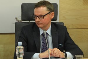 Seime prisistatys kandidatas į KT teisėjus, homoseksualų teises ginantis advokatas V. Mizaras