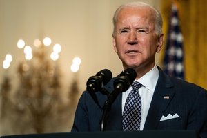J. Bidenas dalyvaus vaizdo konferencijoje su NATO rytinių narių lyderiais