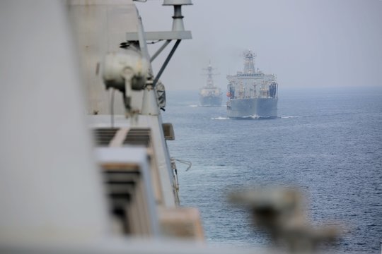 Iranas perspėjo JAV jūrų pajėgas: kaltina dėl „neprofesionalaus elgesio“