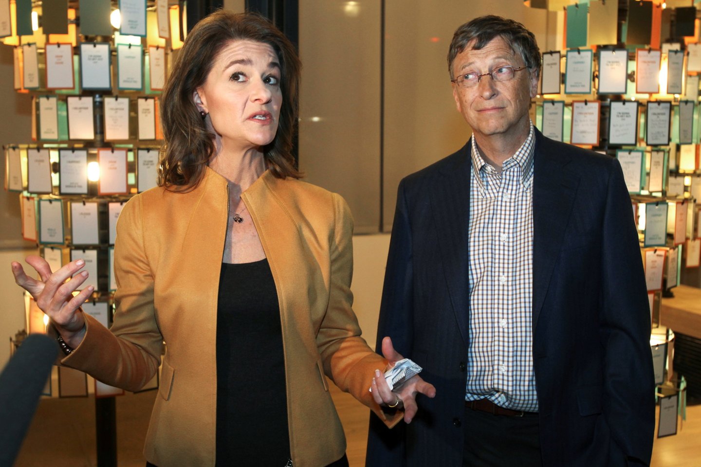 Viena turtingiausių pasaulio porų amerikiečiai B. ir M.Gatesai santuokoje pragyveno 27 metus.<br>Reuters/Scanpix nuotr.