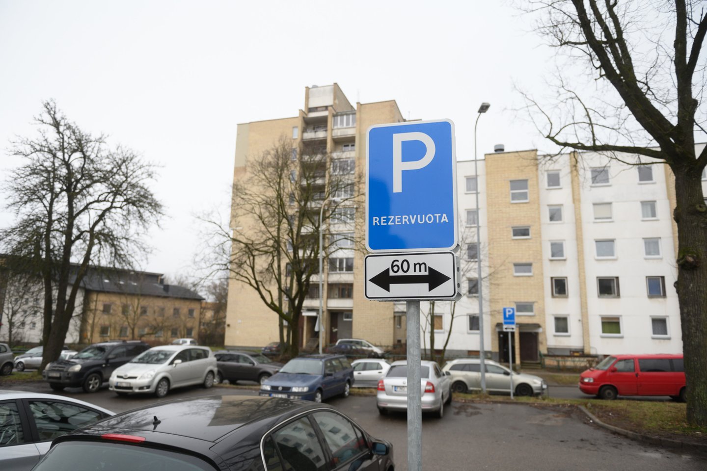 Vilniuje – mažiau rezervuotų parkavimo vietų ir daugiau būdų atsiskaityti už stovėjimą.<br>V.Skaraičio nuotr.