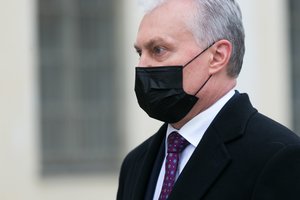 Konservatoriai: V. Adamkaus mokiniu prisistatęs G. Nausėda suveidmainiavo