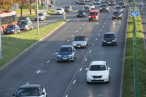 Svarbu norintiems įsigyti automobilį: kas vyksta rinkoje, kodėl jie brangsta ir kiek reikėtų laukti