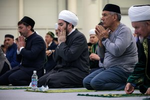 Musulmonų Ramadano pabaigą temdo virusas, neramumai Artimuosiuose Rytuose