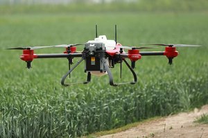 Dronų pritaikymo galimybės agrosektoriuje: artėjame prie kitokios žemdirbystės