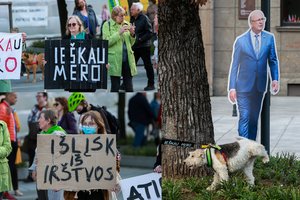 Protestuotojai Kauno merui Visvaldui Matijošaičiui: „Išlįsk iš irštvos“