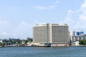 Negalėjo patikėti, kol nepateko į šį miestą: vienišoms moterims būstai čia nenuomojami