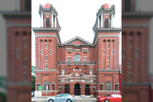 Po JAV lietuvių bažnyčios skliautais įrengti madingi butai: migrantų vaikai sureagavo jautriai