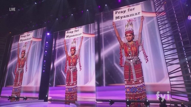Išskirtinis „Mis Visata“ konkursas: Mianmaro dalyvė demonstravo protesto pranešimus