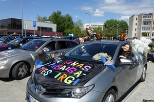 Gausų paskutinio skambučio šventimą ruošiantiems abiturientams – specialistų prašymas