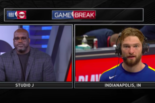 Į Sh. O'Nealo klausimus atsakinėjęs D. Sabonis sulaukė įvertinimo: „Tu esi superžvaigždė“