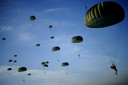 „Invega“ skelbia rizikos kapitalo fondų valdytojo atranką – į gynybos ir saugumo sektoriuje veikiančius startuolius bus investuota 13,5 mln. Eur