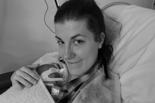 Donorės paaukoja stulbinančius kiekius motinos pieno: tai padeda išgyventi patiems mažiausiems