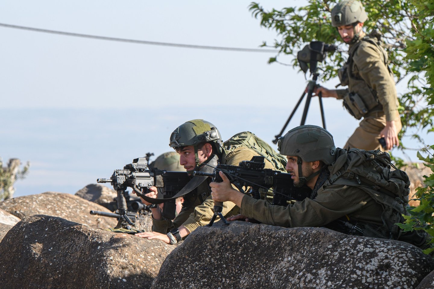 Žydų valstybė, atsakydama į „Hamas“ raketų atakas, nusprendė neapsiriboti santūriomis atsakomosiomis priemonėmis.<br>SIPA/Scanpix nuotr.