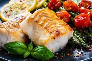 Nekaloringa, bet itin naudinga žuvis: siūlo receptą, kuris nepaliks abejingų