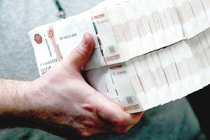 Uždirbti pelno Rusijoje jau nebeapsimokės: verslininkai pinigus svetur perveda iš baimės
