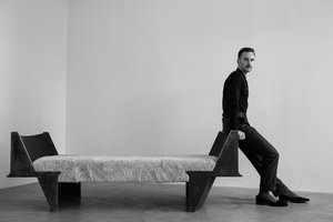 (AV17) galerijoje – išskirtinė dizainerio Manto Lesausko kolekcijos paroda