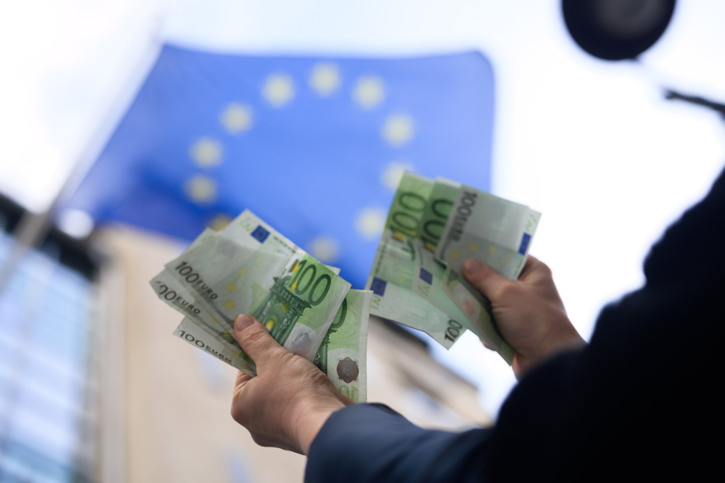 Telšių rajono gyventoja per kelis kartus į trijų užsienio bankų sąskaitas pervedė 15 tūkstančių eurų.<br>V.Skaraičio asociatyvi nuotr.