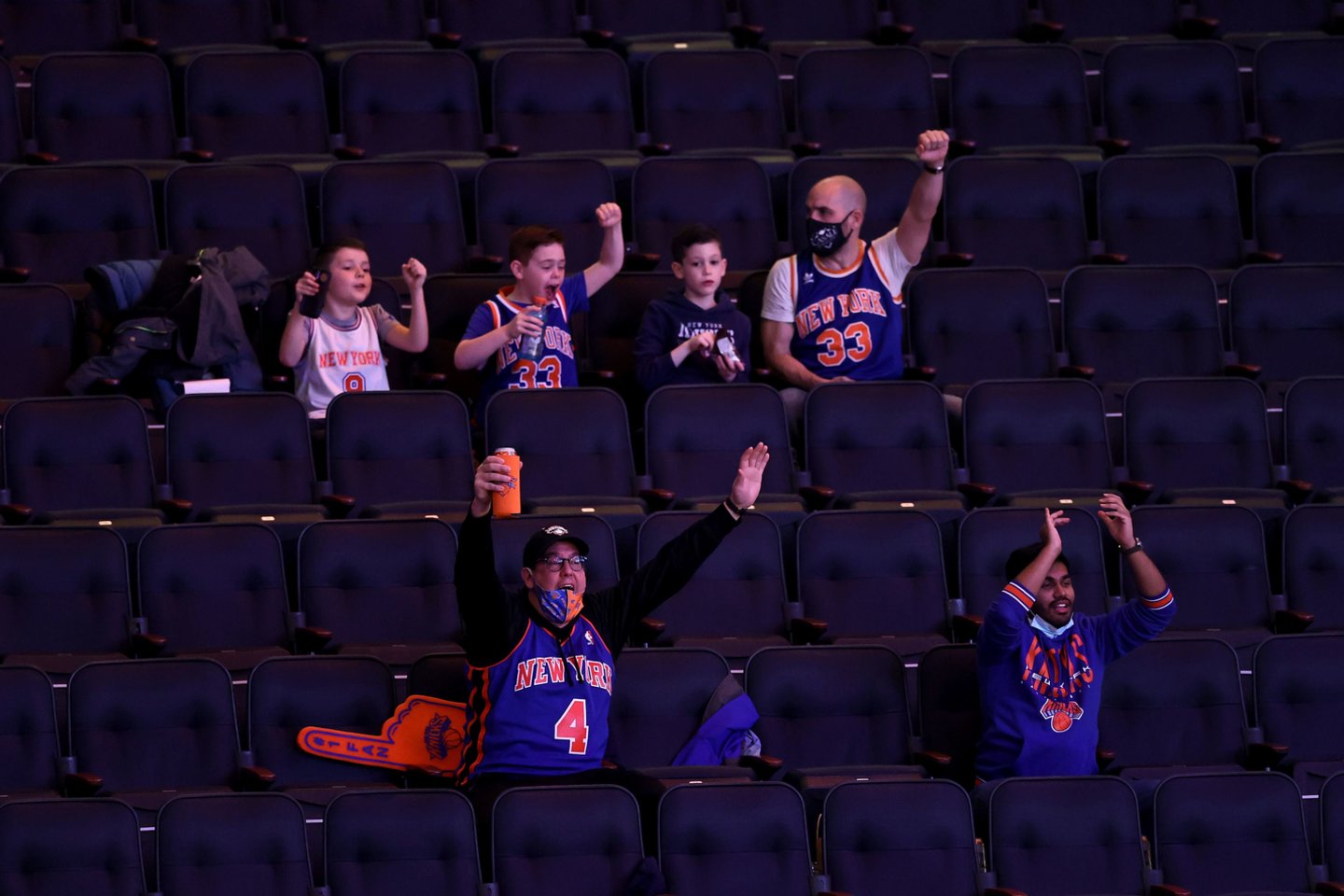 Patekusi į NBA atkrintamąsias „Knicks“ žiūrovų skaičių padidino beveik 8 kartus.<br>AFP/Scanpix nuotr.