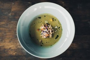 Šefas pasidalijo šaltos rūgštynių sriubos receptu: karštą dieną konkuruos su šaltibarščiais