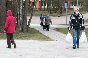 Dar vienas žingsnis pagalbos link – grįžusiems iš prastovų ruošia poros mėnesių subsidijas