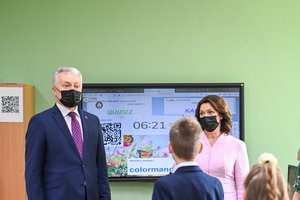 Po D. Nausėdienės vizito mokytojos vyras pratrūko: „Tylėti nesiruošiu“