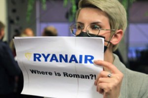 Kelių valstybių parlamentų komitetų vadovai ragina suspenduoti Baltarusijos narystę ICAO