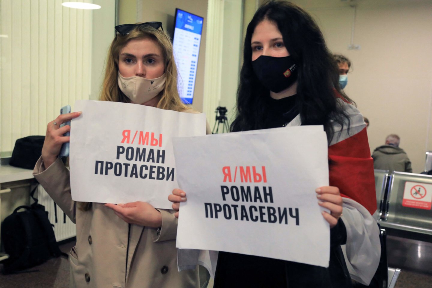  Teisių gynėjai Minske sulaikytą R. Protasevičių pripažino politiniu kaliniu.<br> AFP/Scanpix nuotr.