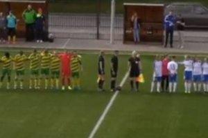 Drąsus Baltarusijos futbolininkės poelgis: nusisuko nuo vėliavos ir palaikė R. Pratasevičių