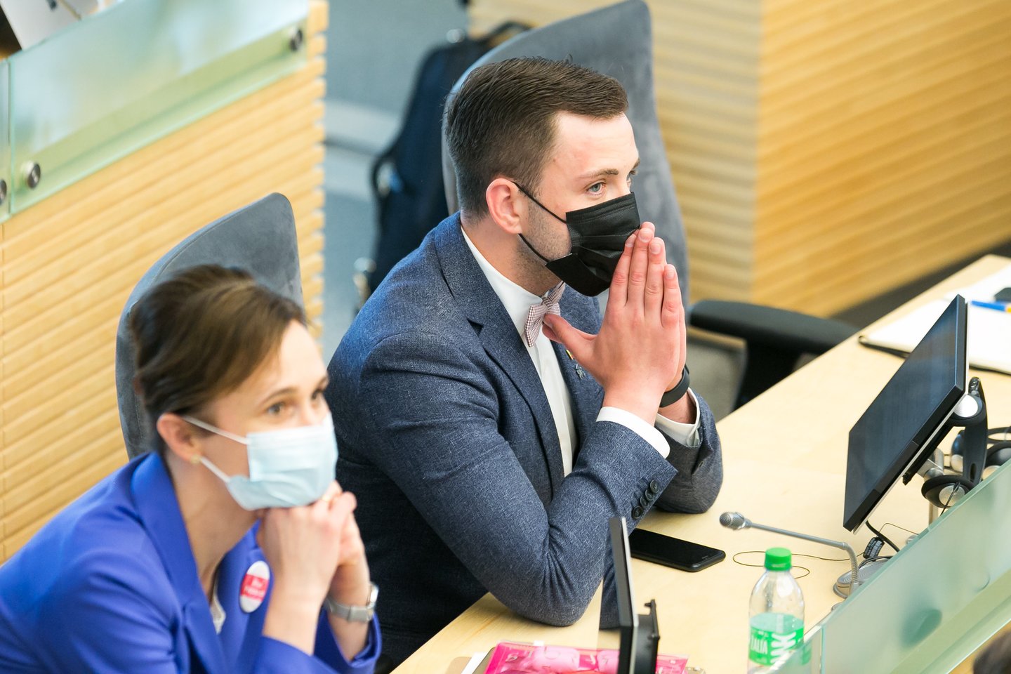 Opozicija tokius balsavimo rezultatus sutiko ovacijomis, o Laisvės partijos lyderė Aušrinė Armonaitė stojusi prie mikrofono davė pažadą – tai dar ne pabaiga.<br>T.Bauro nuotr.