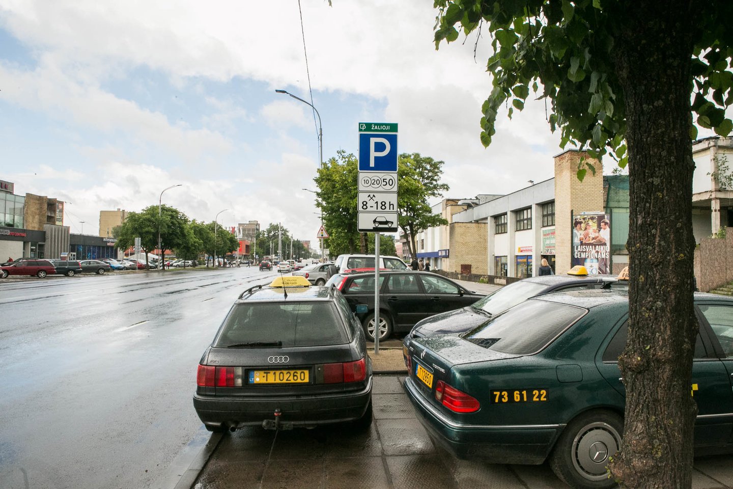 parkingas, stovėjimo aikštelės, savanorių prospektas, Kaunas<br>G.Bitvinsko nuotr.