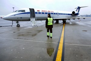 Vyriausybė uždraudė į Lietuvos erdvę įskristi Baltarusijos oro vežėjams