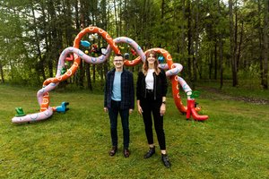 Vilniuje pristatyta spalvinga instaliacija gyvybės mokslų atradimams įprasminti