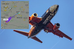 Kuriozas Baltarusijos padangėse: negavę leidimo kirsti sienos, lakūnai degino kurą skraidydami ratais