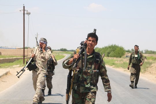 Talibanas perspėja Afganistano kaimynes neleisti JAV steigti bazių jų teritorijoje