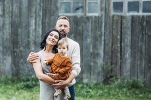 Linas ir Irma Adomaičiai sūpuoja antrąją atžalą: „Be galo žaviuosi savo moterimi“