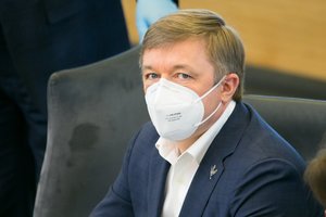 R. Karbauskis užstojo neetiškus D. Kepenio pareiškimus, o T. Tomiliną išvadino išdaviku