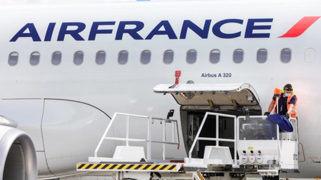 „Air France“ teko atšaukti skrydį: negavo leidimo įskristi į Rusijos teritoriją