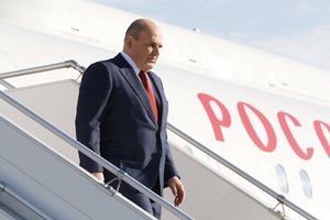 Rusija pažadėjo esant pirmai galimybei išplėsti transporto ryšius su Baltarusija