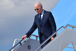 JAV informavo Rusiją, kad nesugrįš į Atviros oro erdvės sutartį