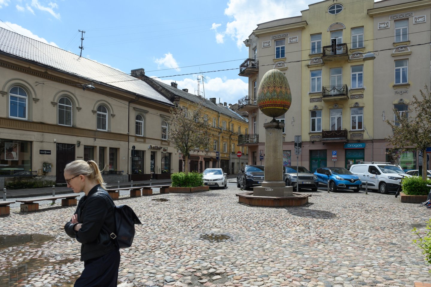 Jei gatvės būtų rikiuojamos į reitingų lentelę, tai šią savaitę ten neabejotinai pirmą vietą užimtų Šv.Stepono gatvė Vilniuje.<br>V.Skaraičio nuotr.