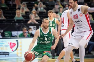 LKL pusfinalyje pasipriešinimo nesulaukęs „Žalgiris“ trečiąkart nušlavė nukraujavusį „Juventus“ ir žengė į finalą 