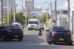 Floridoje per masines šaudynes žuvo 2 žmonės, dar 20 sužeisti – vietos policija