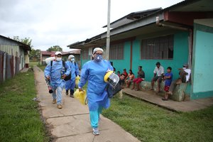 Peru patikslinus duomenis koronaviruso aukų skaičius šalyje išaugo daugiau kaip dvigubai