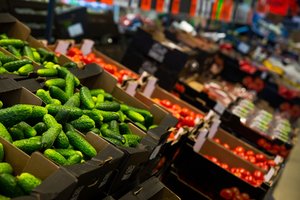 Tyrimas: dauguma lietuvių vaisius ir daržoves vartoja kasdien – ką ir už kiek perka